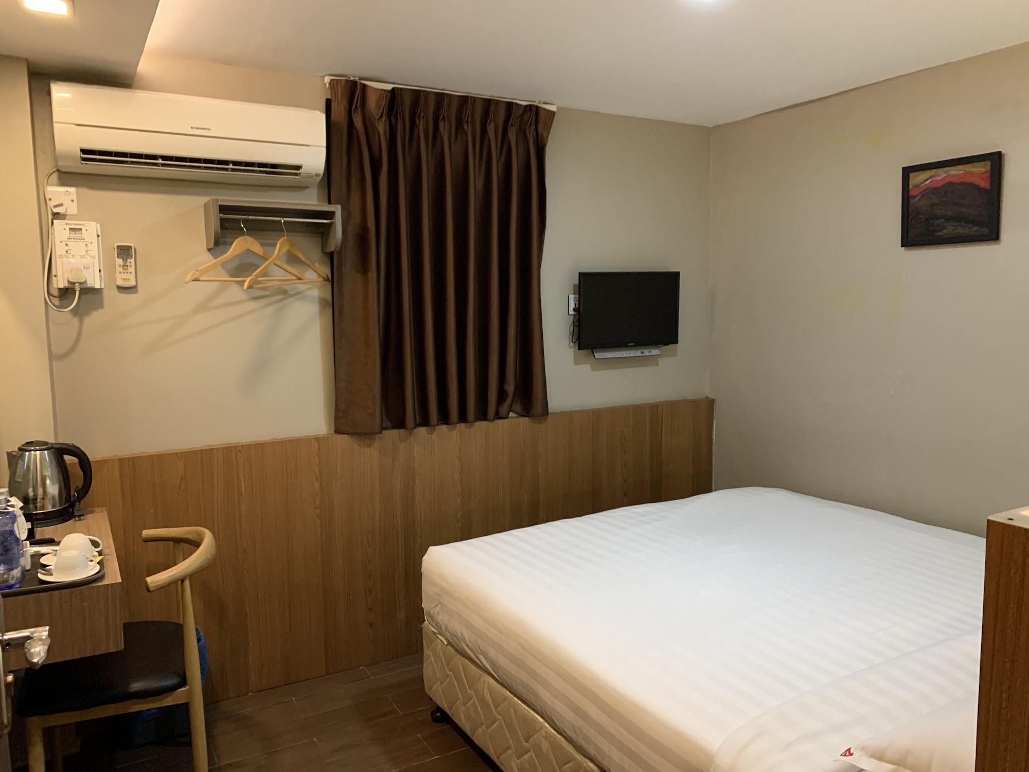 The Vibe Inn Yangon Exterior photo