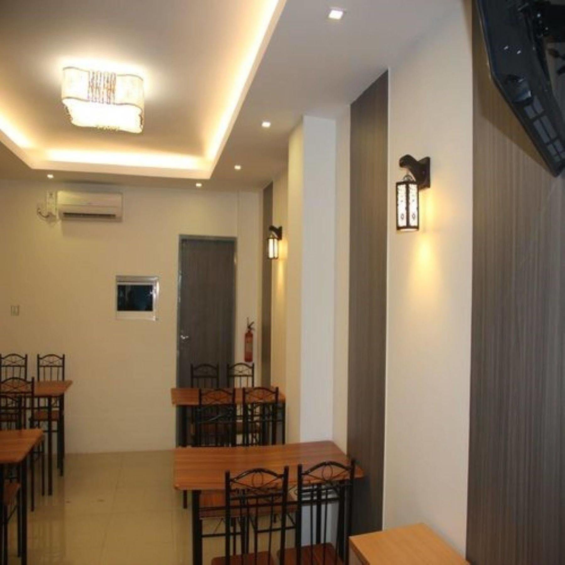 The Vibe Inn Yangon Exterior photo