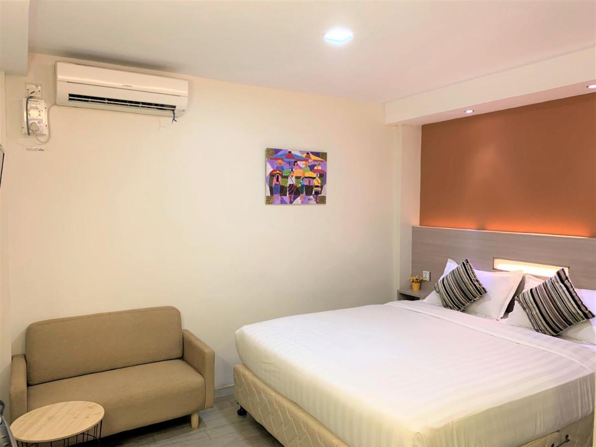 The Vibe Inn Yangon Room photo